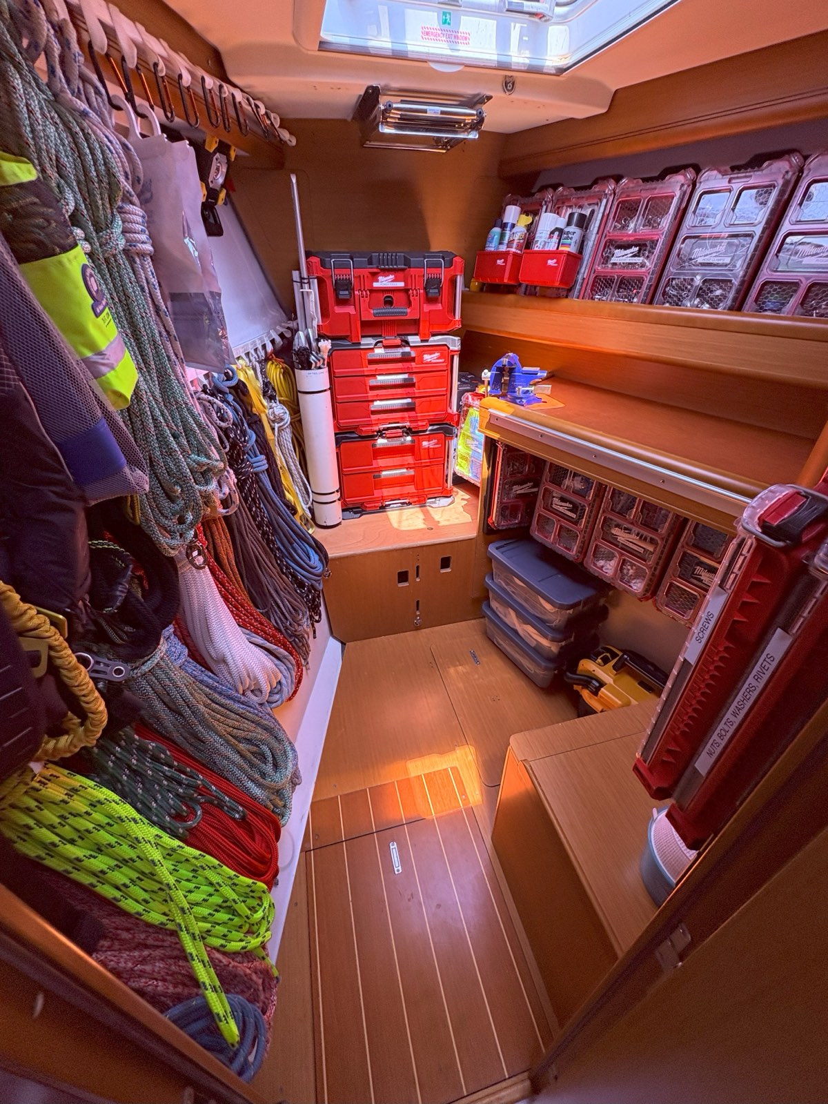 S/V Remedy, photo 10