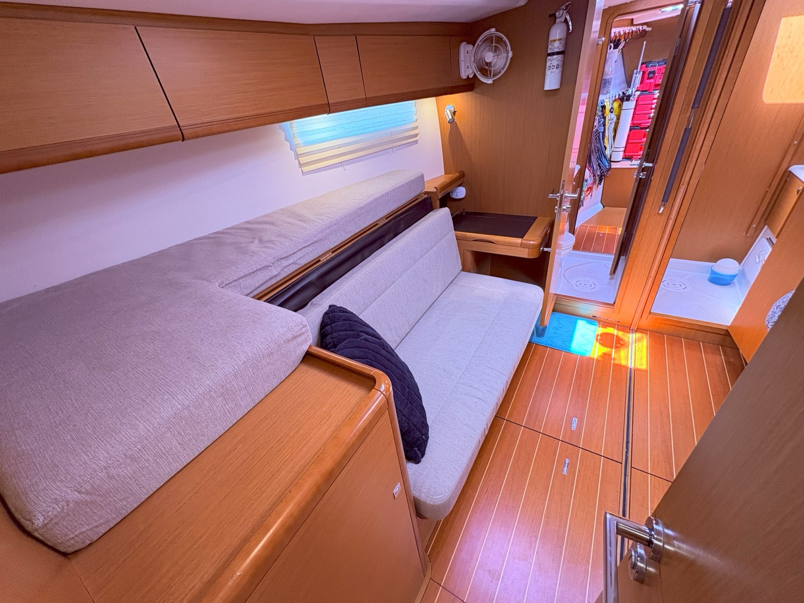 S/V Remedy, photo 12