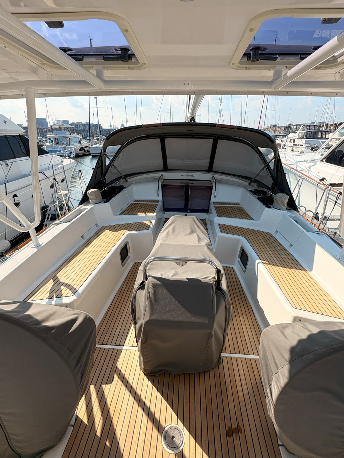 S/V Remedy, photo 26